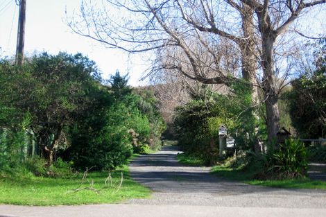 Photo of property in 190 Te Moana Road, Waikanae, 5036