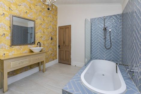 Photo of property in 79 North Avon Road, Richmond, Christchurch, 8013