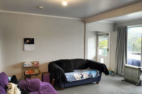 Photo of property in 27 Ngahere Street, Stokes Valley, Lower Hutt, 5019