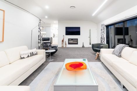 Photo of property in 14 Garden Road, Raumati Beach, Paraparaumu, 5032