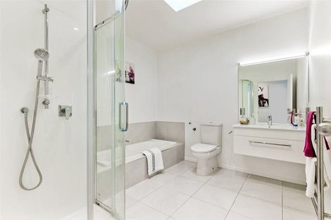 Photo of property in 9 Lieutenant Lane, Papakura, 2110