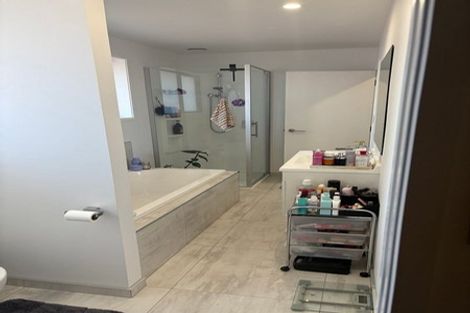 Photo of property in 120 Seaview Road, Westown, New Plymouth, 4310