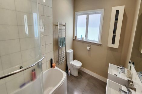 Photo of property in 43 Fox Street, Opunake, 4616