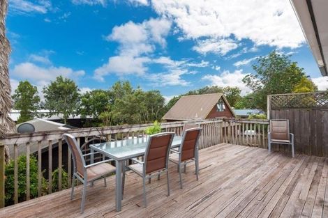 Photo of property in 1/238 Sunset Road, Windsor Park, Auckland, 0632