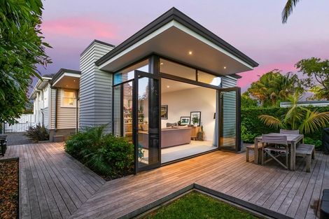 Photo of property in 70a Alverston Street, Waterview, Auckland, 1026