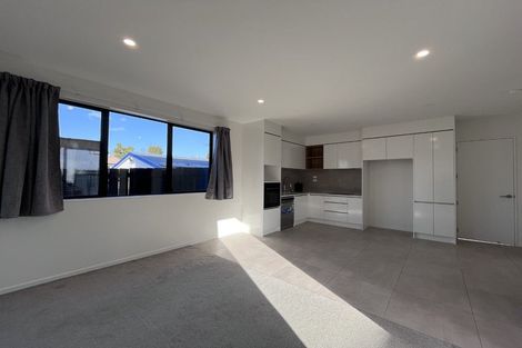 Photo of property in 10/535 Swanson Road, Ranui, Auckland, 0612