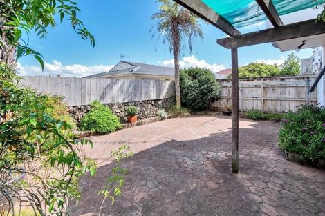 Photo of property in 6/5 Patterson Street, Sandringham, Auckland, 1041