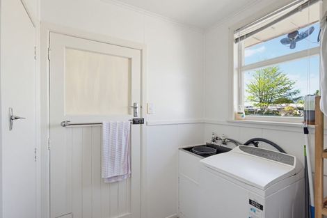 Photo of property in 3 Armagh Street, Levin, 5510