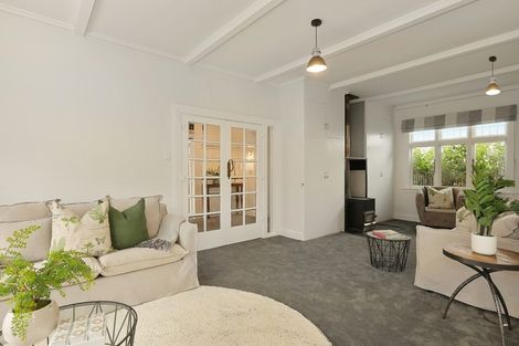 Photo of property in 17 Beckenham Street, Sydenham, Christchurch, 8023