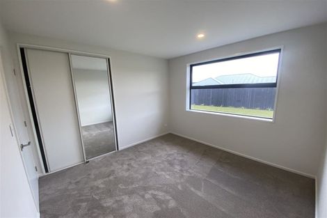 Photo of property in 14 Dray Place, Halswell, Christchurch, 8025