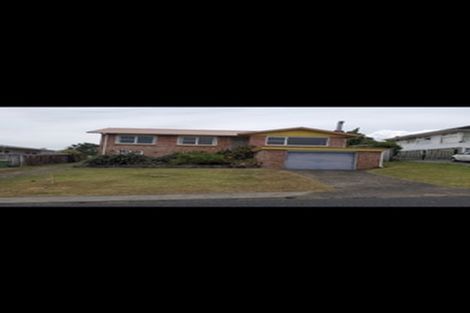 Photo of property in 71 Marlborough Avenue, Glenfield, Auckland, 0629