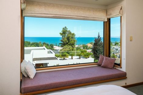 Photo of property in 14 Harvey Road, Bluff Hill, Napier, 4110