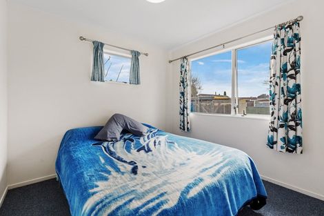 Photo of property in 2 Newton Place, Westbrook, Palmerston North, 4412