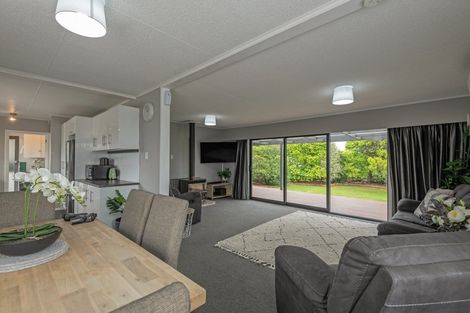 Photo of property in 8 Cohen Place, Milson, Palmerston North, 4414