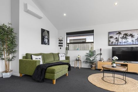 Photo of property in 15 Te Paea Crescent, Papamoa Beach, Papamoa, 3118