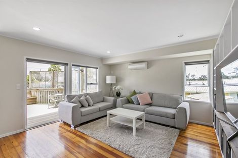 Photo of property in 30 Taurus Crescent, Beach Haven, Auckland, 0626