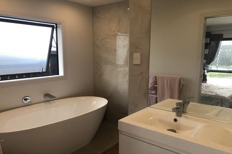 Photo of property in 8 The Link, Flagstaff, Hamilton, 3210