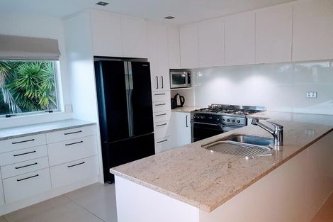 Photo of property in 48a Penzance Road, Mairangi Bay, Auckland, 0630