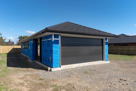 Photo of property in 9 Kakariki Crescent, Carterton, 5713