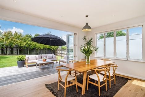 Photo of property in 17 Egremont Street, Belmont, Auckland, 0622