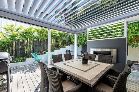 Photo of property in 131 Beach Road, Castor Bay, Auckland, 0620