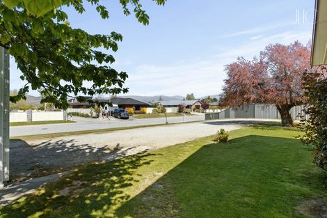 Photo of property in 8 Sunhaven Cove, Cromwell, 9310