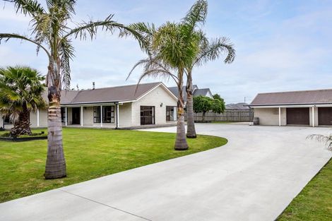 Photo of property in 30 Huxley Street, Pahiatua, 4910