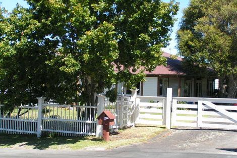 Photo of property in 30 Church Street, Northcote Point, Auckland, 0627