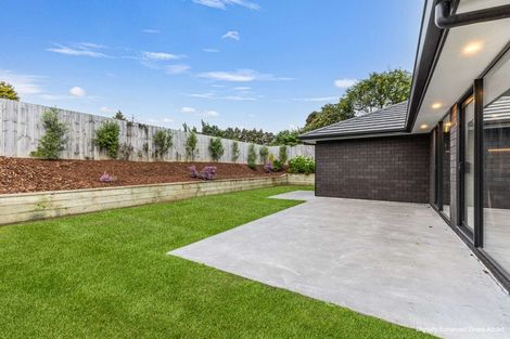 Photo of property in 9 Rehua Place, Waiwhakaiho, New Plymouth, 4312