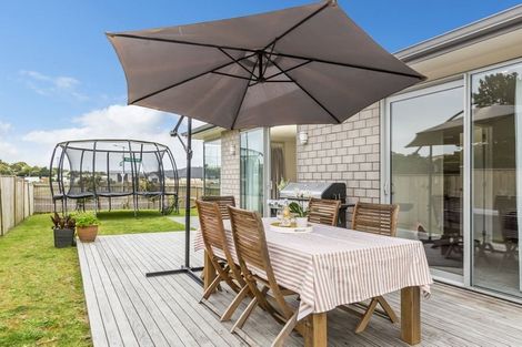 Photo of property in 41 Woodridge Drive, Stanmore Bay, Whangaparaoa, 0932