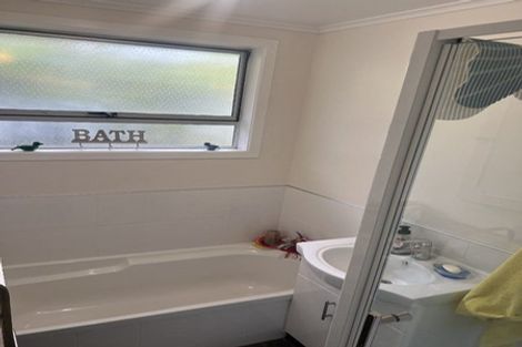 Photo of property in 22 Manapouri Place, Glenview, Hamilton, 3206