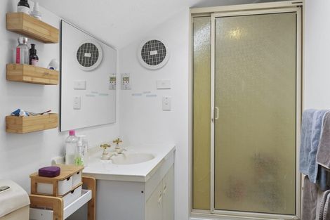 Photo of property in 29 Glenburn Place, Avonhead, Christchurch, 8042