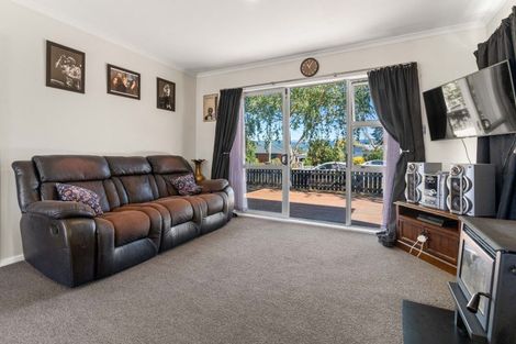 Photo of property in 3 Lincoln Road, Carterton, 5713