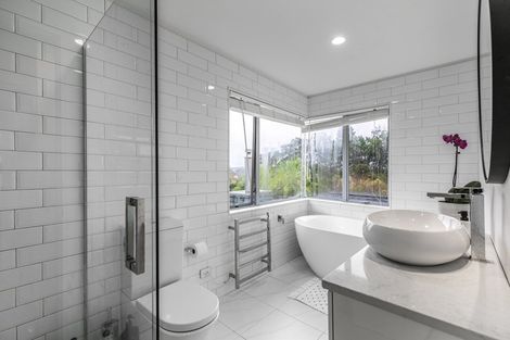 Photo of property in 68 Upper Harbour Drive, Greenhithe, Auckland, 0632