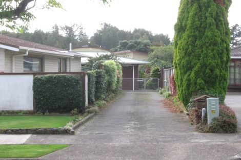Photo of property in 15a Rosebank Grove, Waikanae, 5036