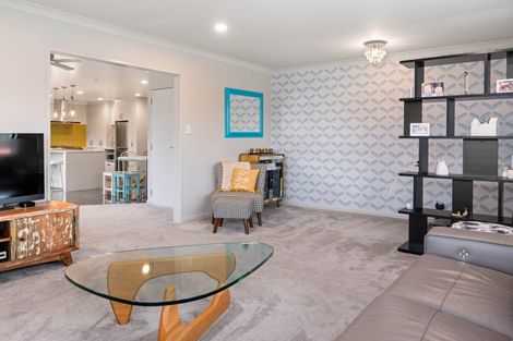 Photo of property in 35 Elmbridge Place, Owhata, Rotorua, 3010