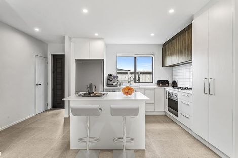 Photo of property in 118 Te Napi Drive, Takanini, 2112