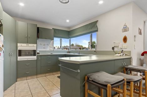 Photo of property in 9 Thistledown Place, Woolston, Christchurch, 8062
