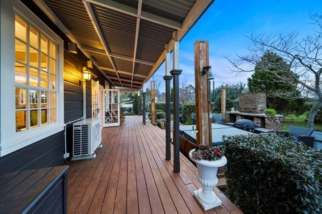 Photo of property in 104 Pitt Road, Hillsborough, New Plymouth, 4372