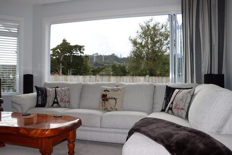 Photo of property in 121 Tapu Road, Huapai, Kumeu, 0810