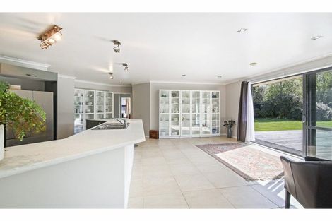 Photo of property in 107 High Street, Oxford, 7430