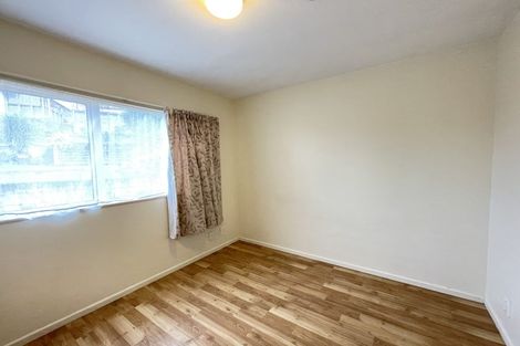 Photo of property in 14a Cypress Place, Sunnynook, Auckland, 0620