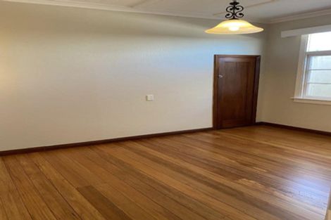 Photo of property in 3 Maratahu Street, Westown, New Plymouth, 4310