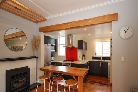 Photo of property in 1212 Caroline Road, Mayfair, Hastings, 4122