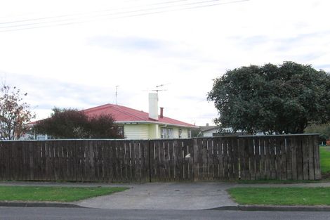 Photo of property in 6 Matai Street, Otaki, 5512