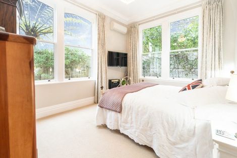 Photo of property in 8 Carrington Street, Mount Cook, Wellington, 6021