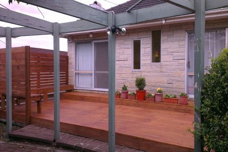 Photo of property in 1/37 Lynwood Road, New Lynn, Auckland, 0600