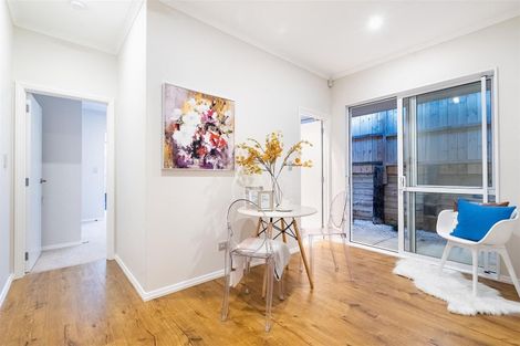 Photo of property in 18 Emerald Avenue, Rosehill, Papakura, 2113