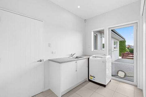 Photo of property in 3 Whitcombe Place, Darfield, 7571