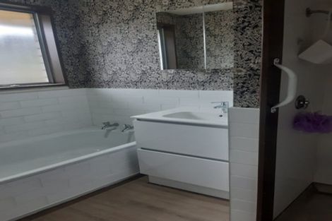 Photo of property in 12a Manuel Place, Bishopdale, Christchurch, 8053